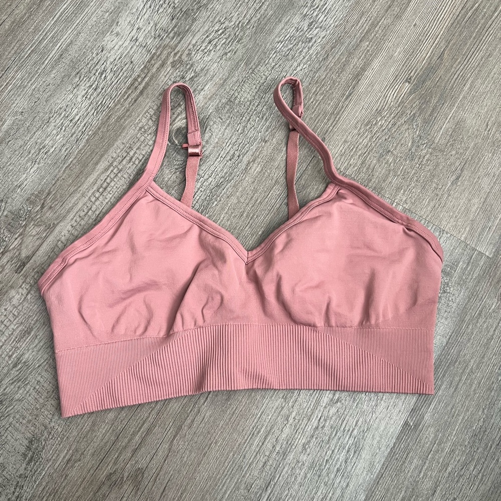 lululemon ebb to street bra c/d cup